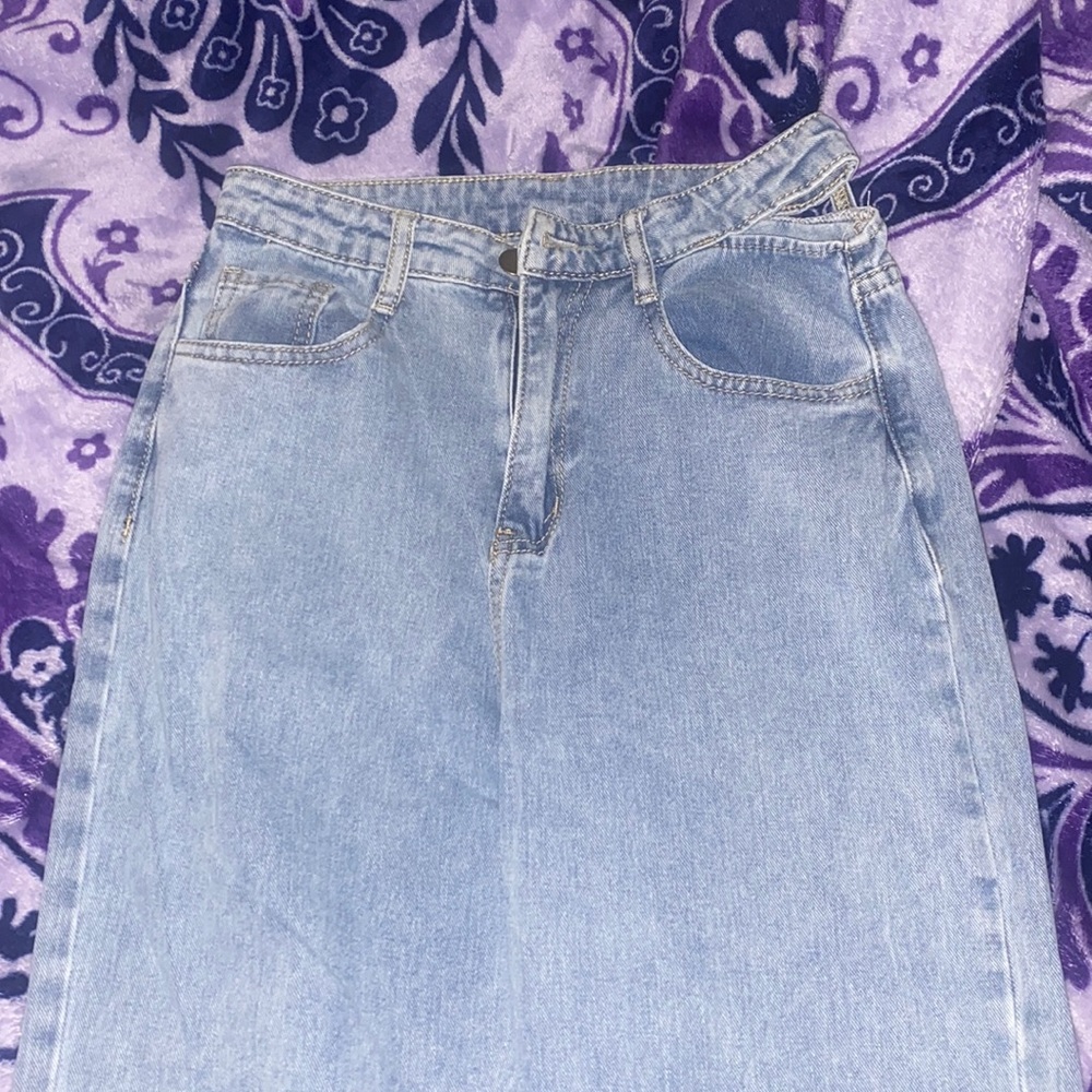 brand new pants worn once don’t fit me as well they’re too big for me